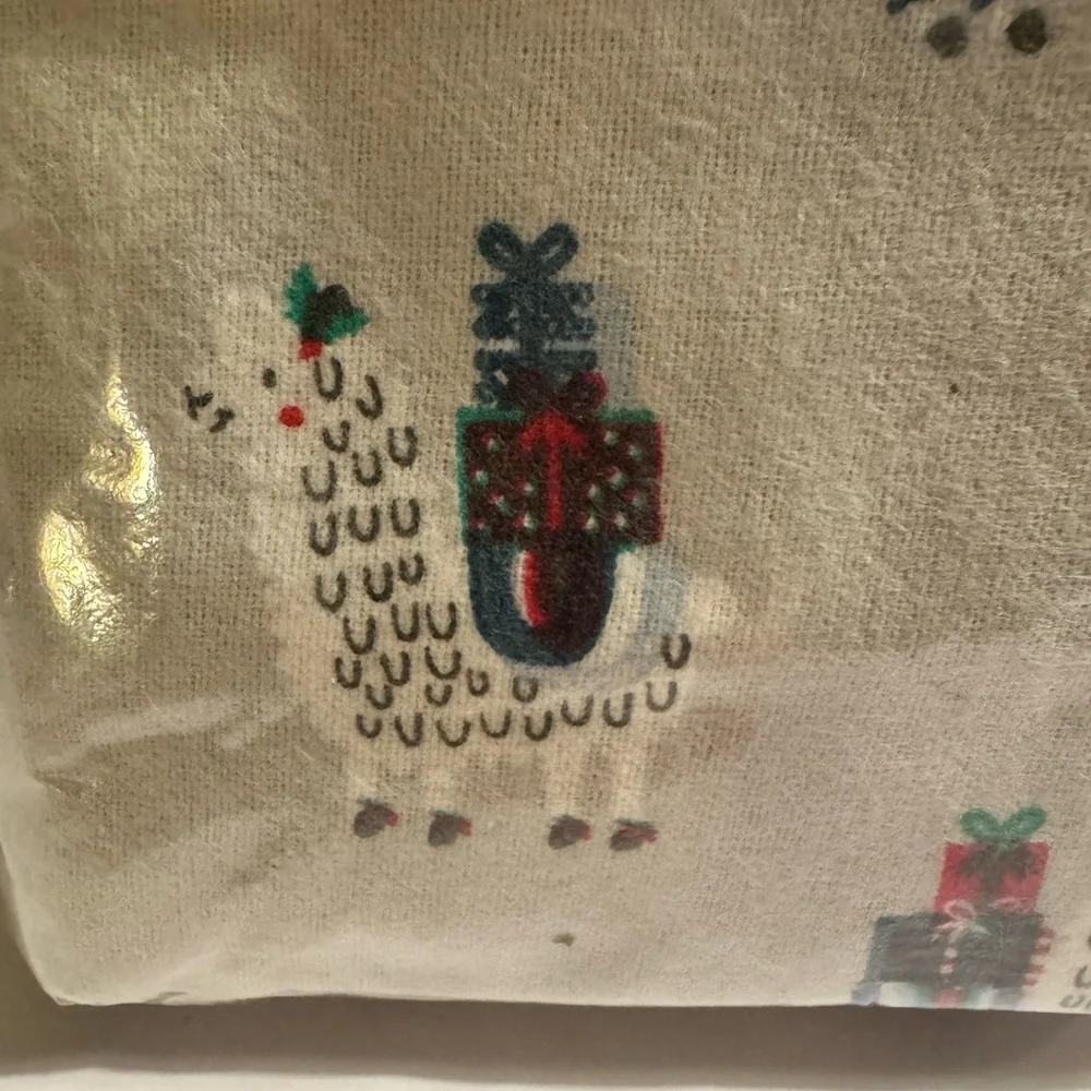Homebound Flannel Christmas Llama Standard Pillow Cases One Pair New In Package